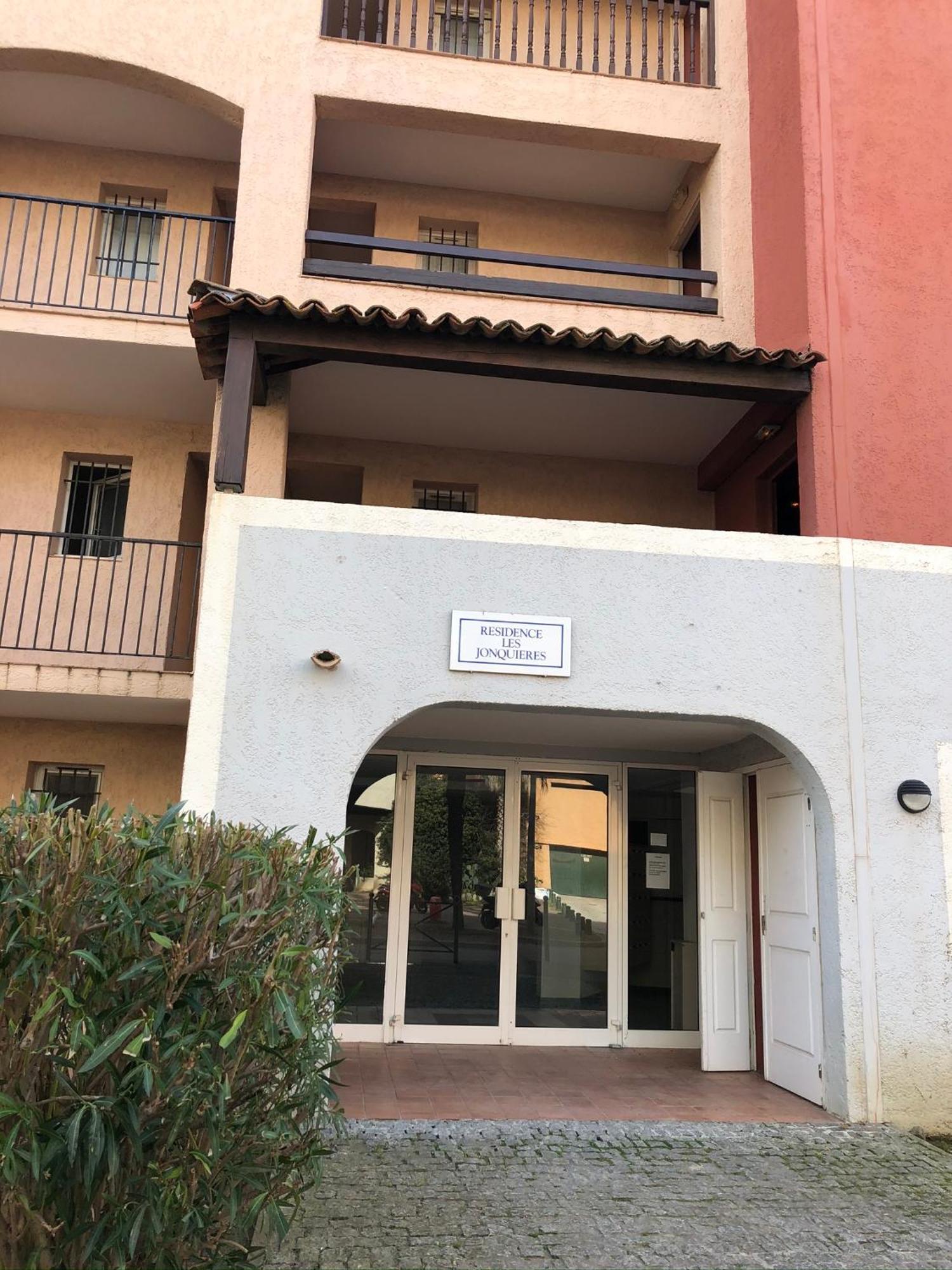Le Sud Plage Et Piscine Gassin Exterior photo